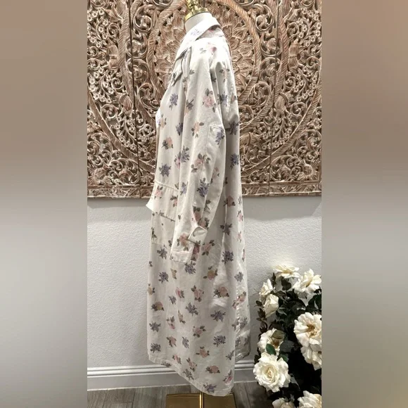 Kay Louise One of a Kind Cotton Denim Off-White Floral Drover’s (Duster) Coat - Picture 10 of 14